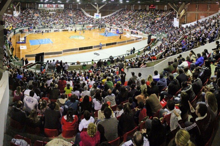 02-ginasio-municipal-super-copa-brasil-basquete_foto-ney-sarmento